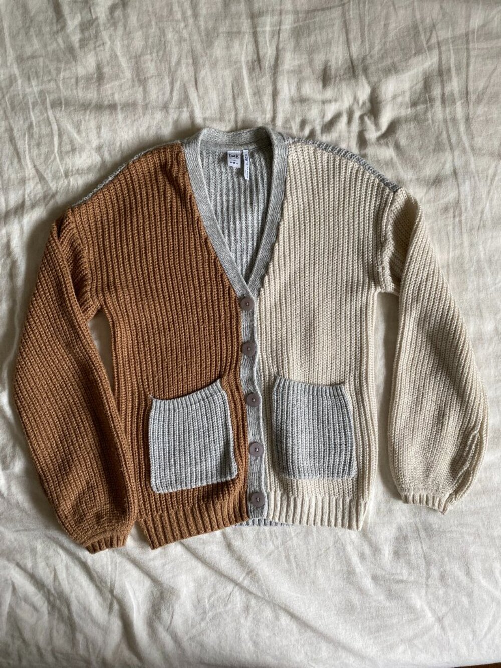 Tricolor Cardigan